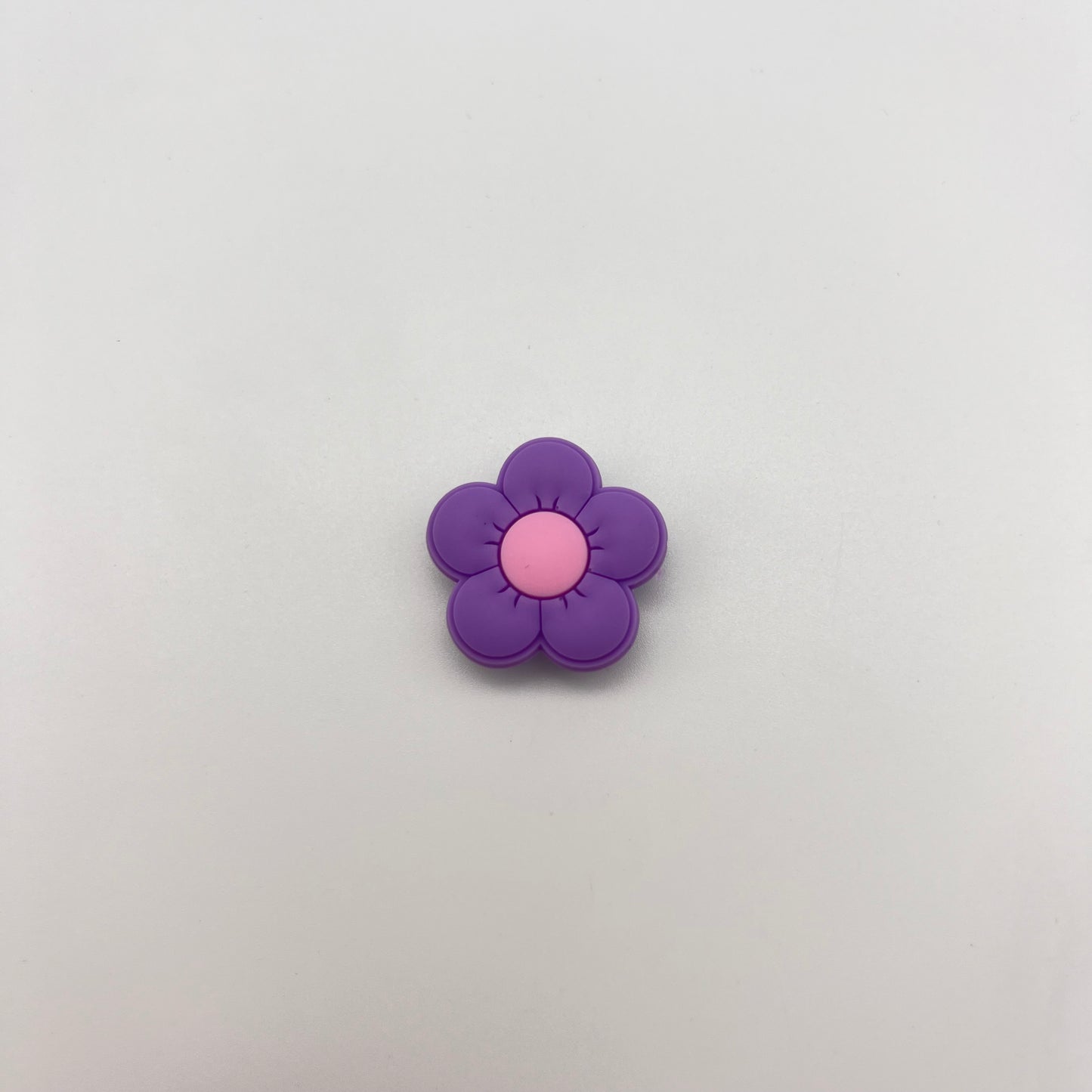 PURPLE FLOWER - CROC CHARM (038)