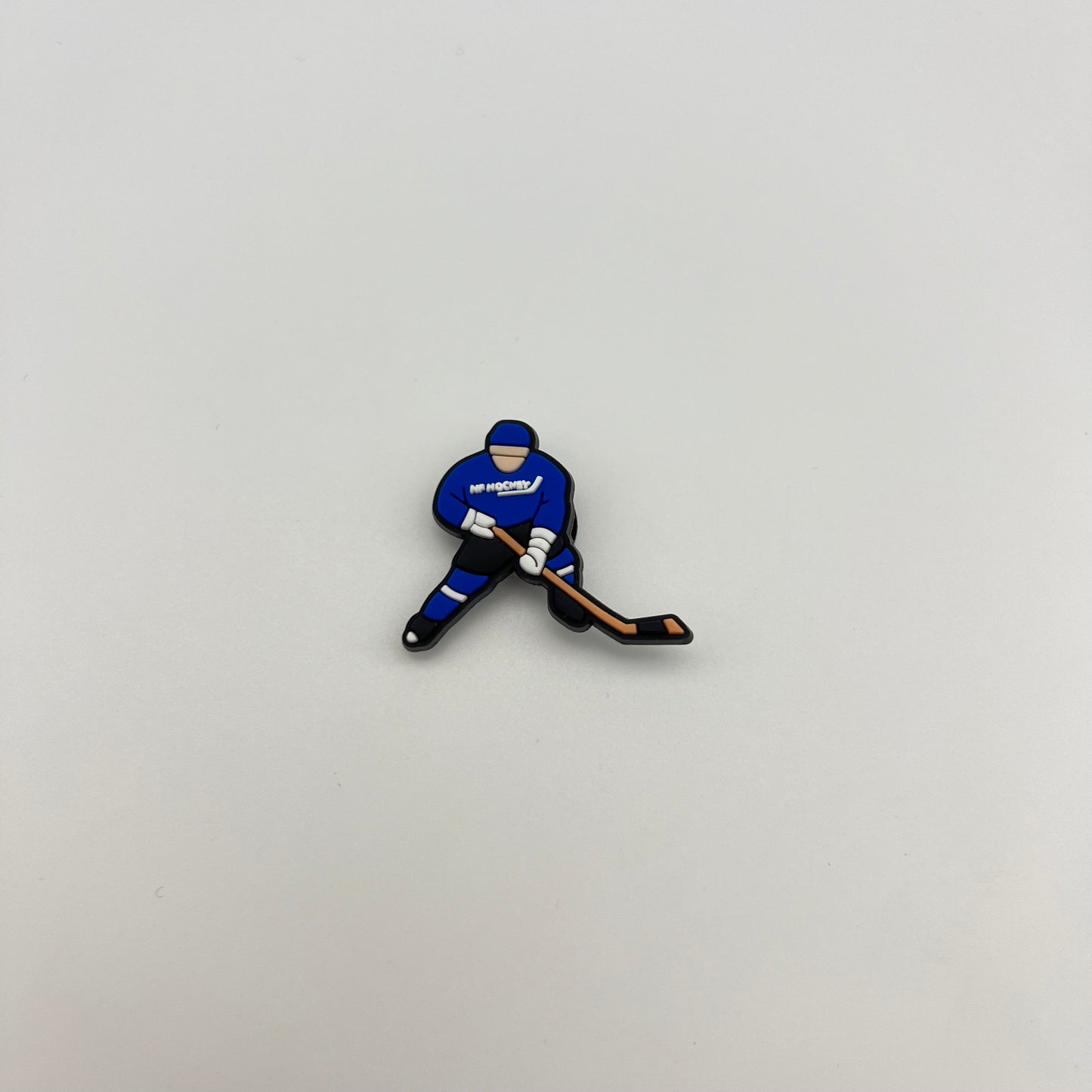 ICE HOCKEY PLAYER - CROC CHARM (409)