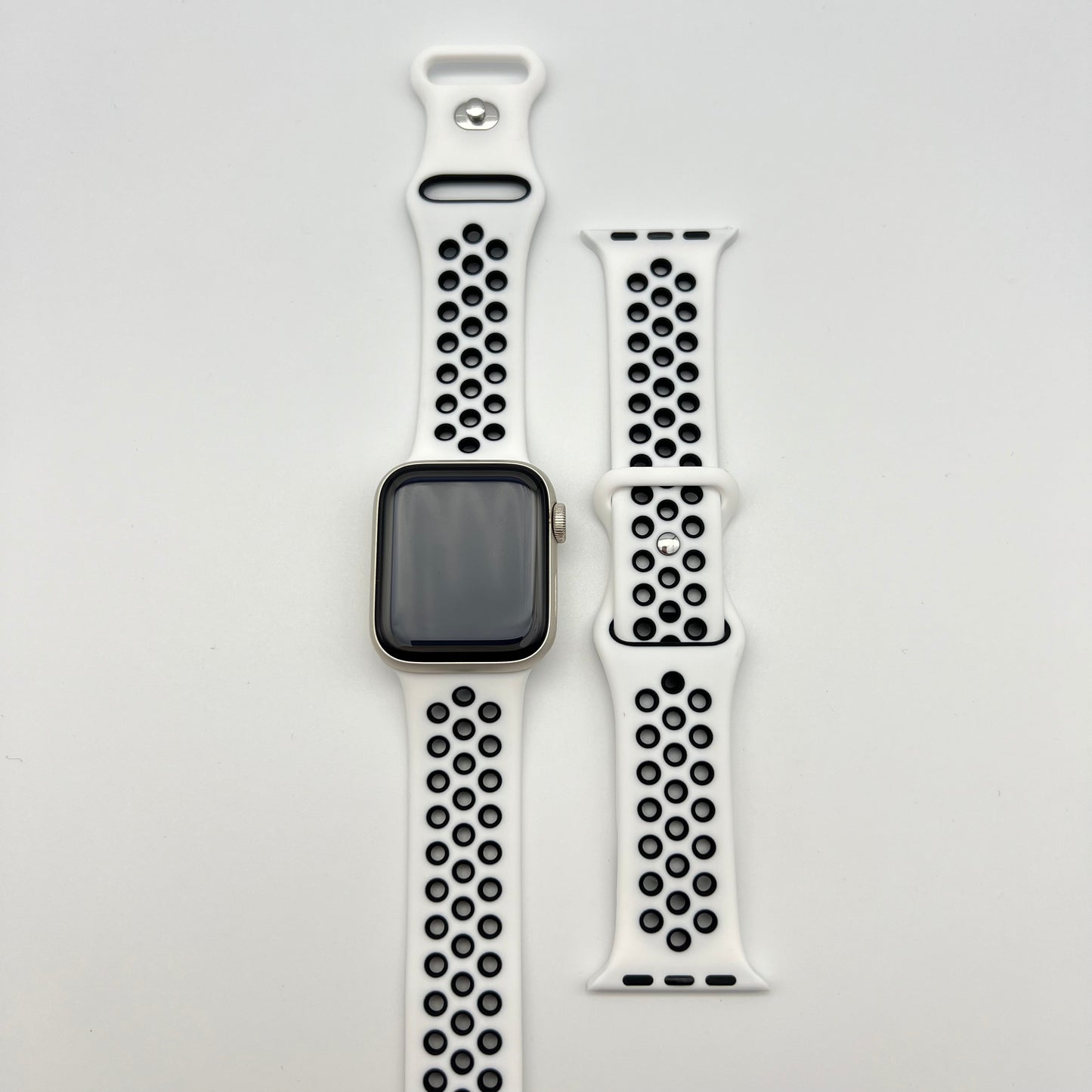 SILICONE SPORTS APPLE WATCH BAND - WHITE & BLACK (485 & 486)